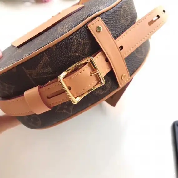 Cheap PETITE Louis CHAPEAU BOITE Vuitton 0506